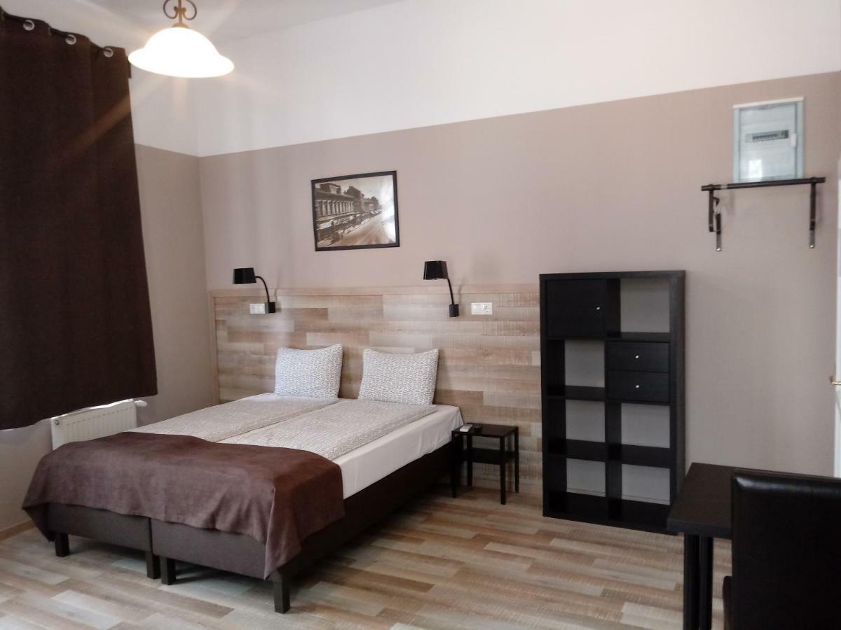 Promenade Panzio Bed & Breakfast Miskolc Luaran gambar