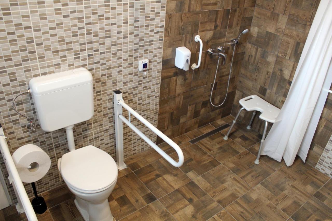 Promenade Panzio Bed & Breakfast Miskolc Luaran gambar